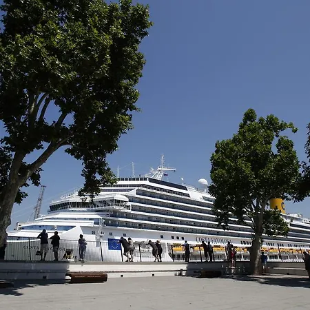 Pensjonat & Artemus Belveder 4*