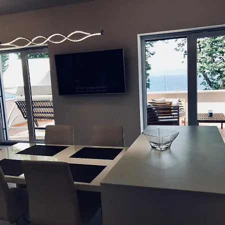 & Artemus Belveder Maison d'hôtes *